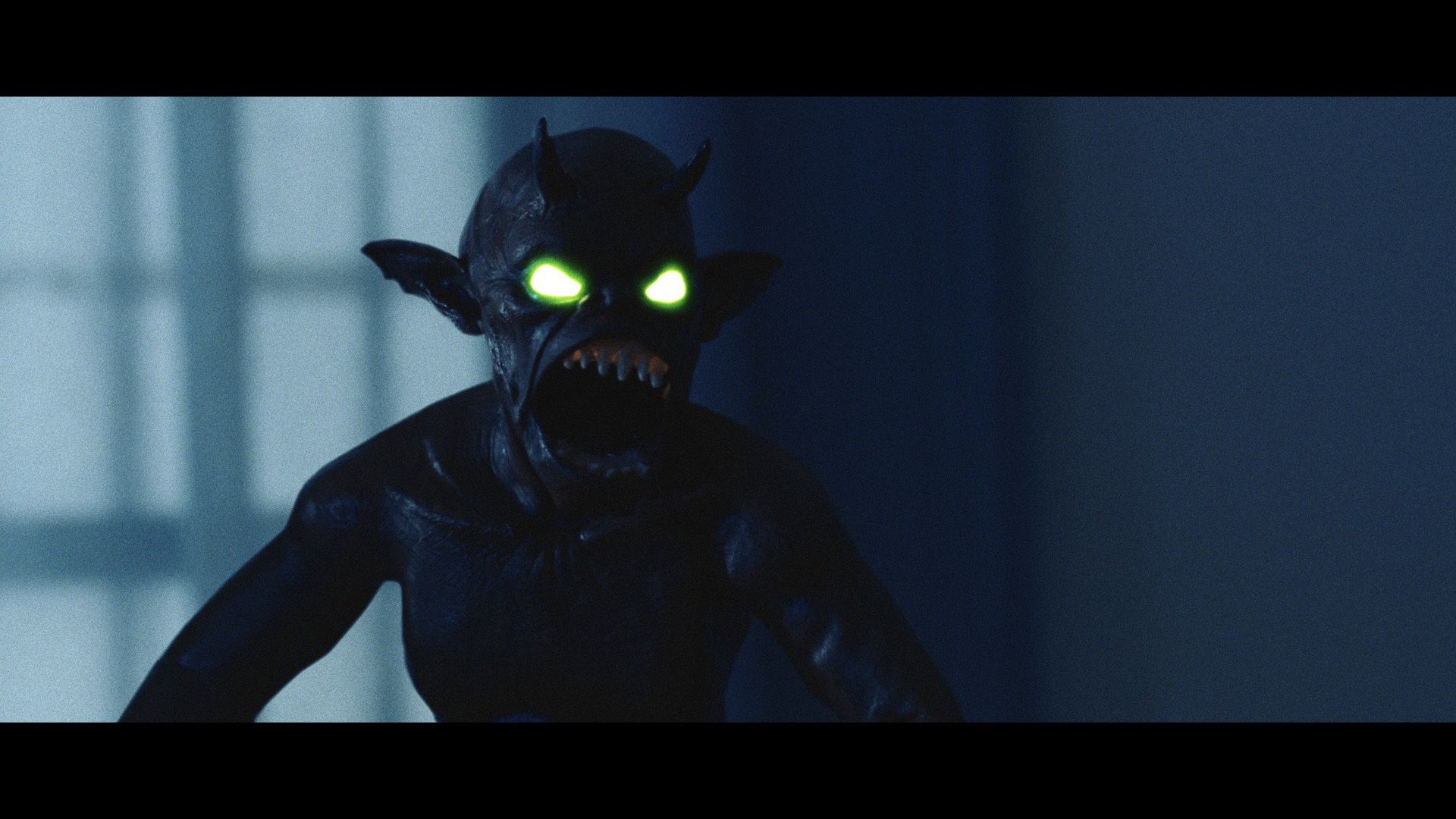diminutive terror monster stalking hero in The Conduit